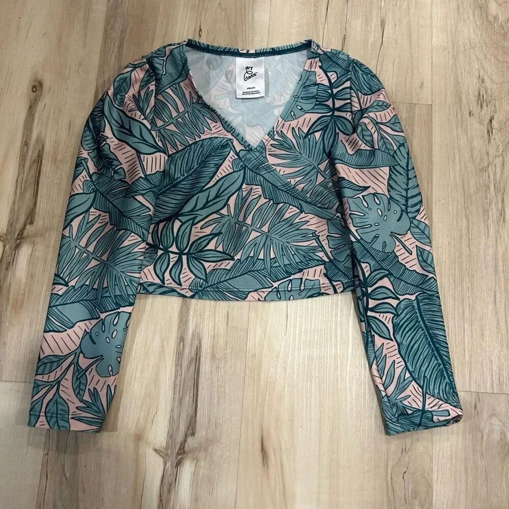 Kid Target Art Class Floral print bikini tops only size XS (4/5)